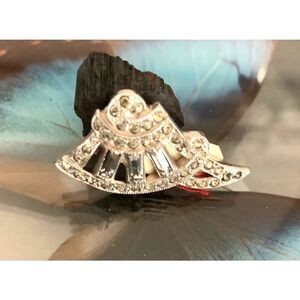 Art Deco Dress pin, in Rhinestones and Silver, Vintage